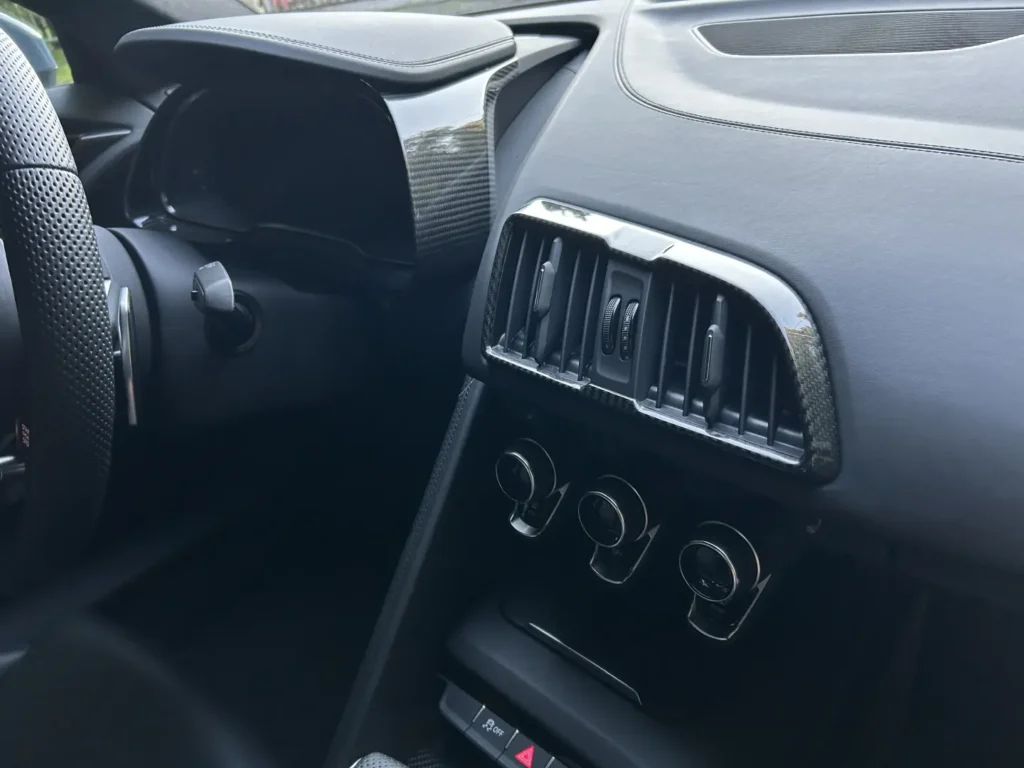 Audi R8 V10 Performane RWD kemora grey metallic kratka wentylacji carbon AMUMotors
