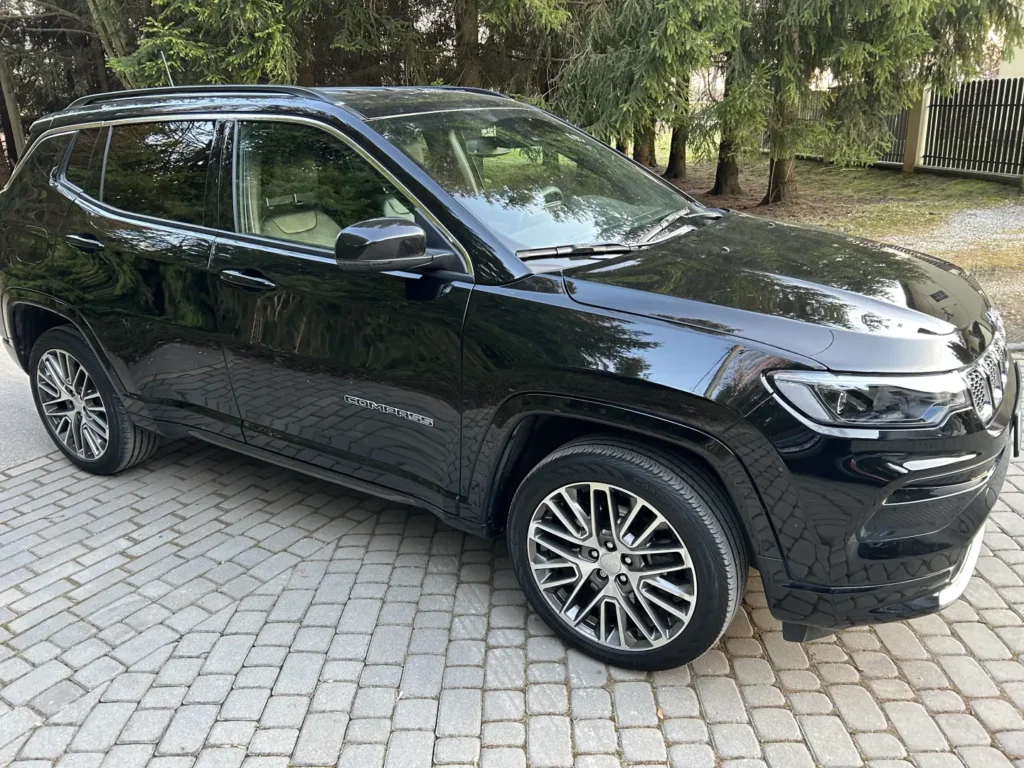 Jeep Compass Limited 2023 prawa strona AMUMotors