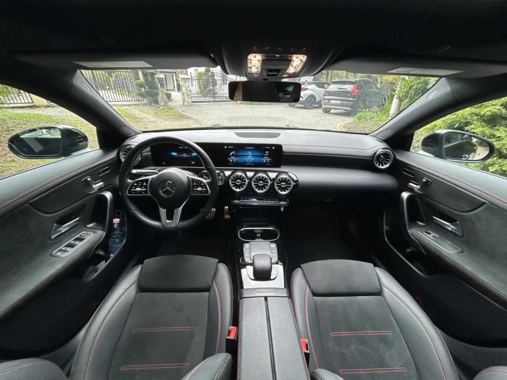 Mercedes-Benz CLA 2023 deska rozdzielcza AMUMotors