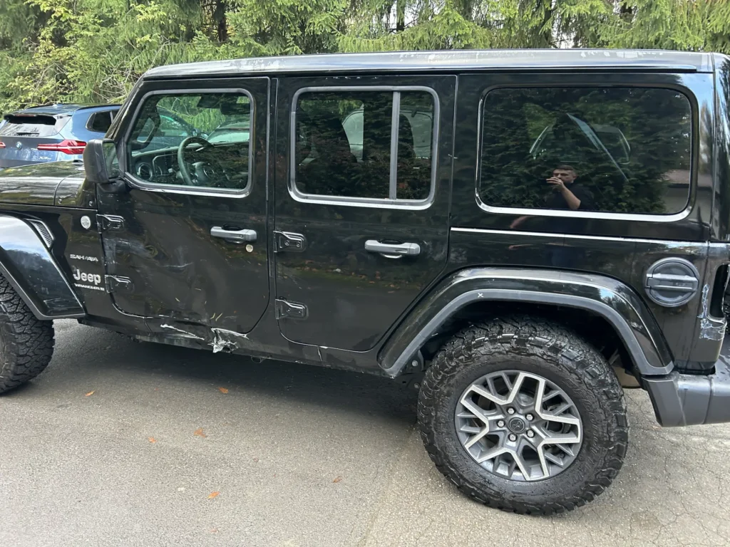 Jeep Wrangler Sahara 2024 Lift strona lewa AMUMotors