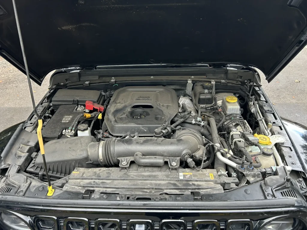 Jeep Wrangler Sahara 2024 Lift pod maską AMUMotors
